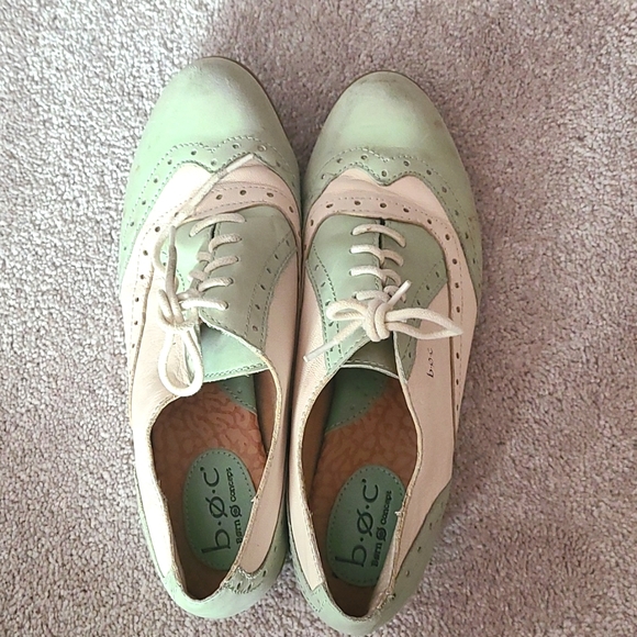 Sweetest mint green saddle shoes size 10 🍏💚 - Picture 1 of 1